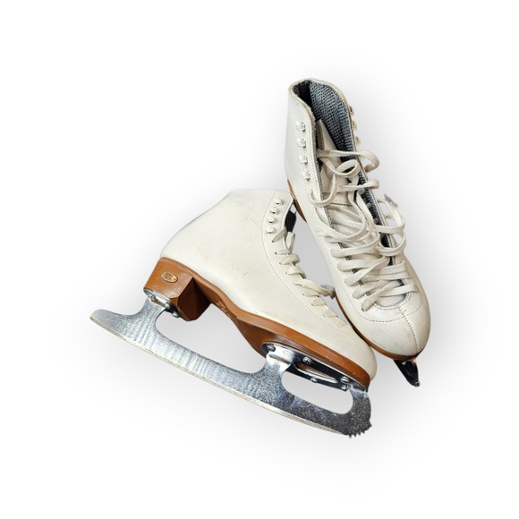 Riedell White Leather Figure Skates - Picture 2 of 7